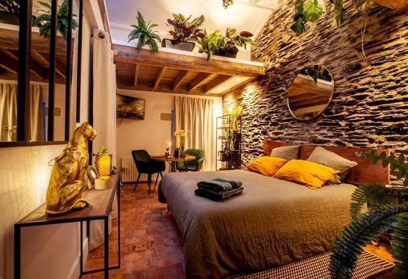 Aamiaismajoitus (B&B) Love Room Bohème Les Petits Plaisirs