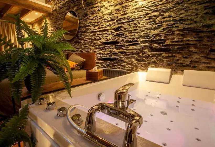 Aamiaismajoitus (B&B) Love Room Bohème Les Petits Plaisirs