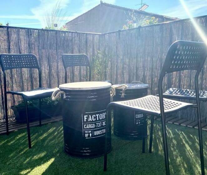 Bed and Breakfast Rooftop Face à La Cité  Rfc