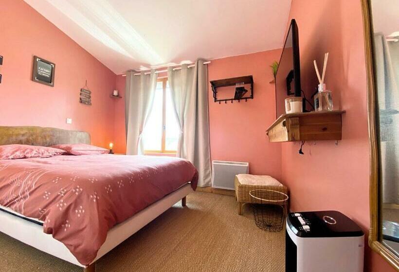 Bed and Breakfast Rooftop Face à La Cité  Rfc