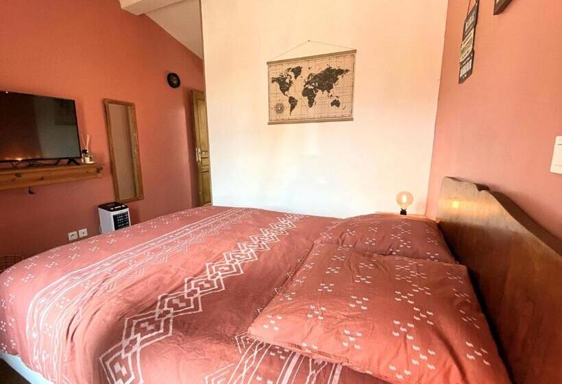 Bed and Breakfast Rooftop Face à La Cité  Rfc