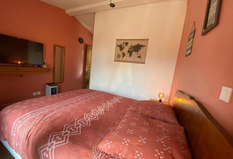 Bed and Breakfast Rooftop Face à La Cité  Rfc