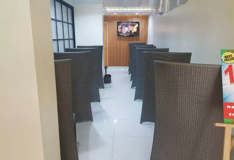 ホテル My Inn Calamba