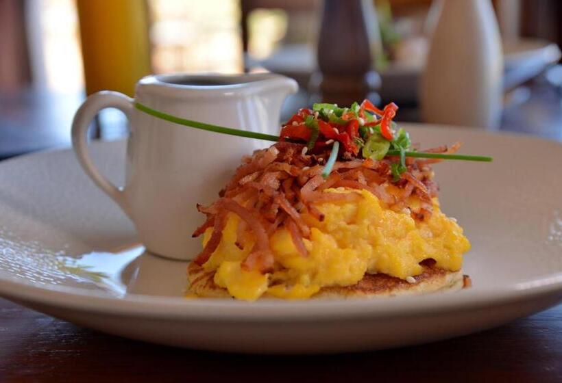 فندق Pumula Beach