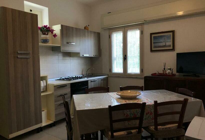 פנסיון Caruso Apartment