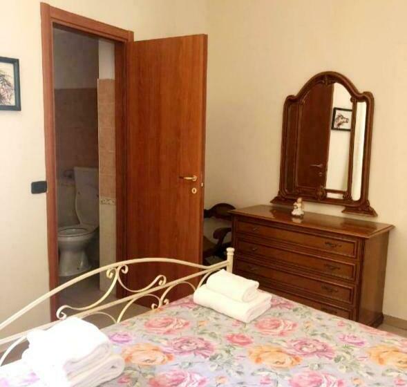 פנסיון Caruso Apartment