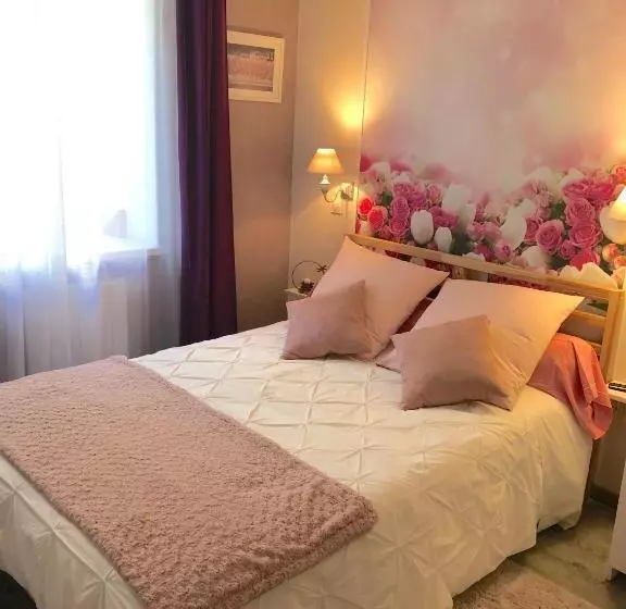 Majatalo La Vie En Roses