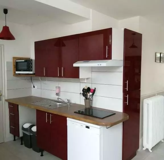 Majatalo Le Relais Des Roses  Chambres D Hôtes