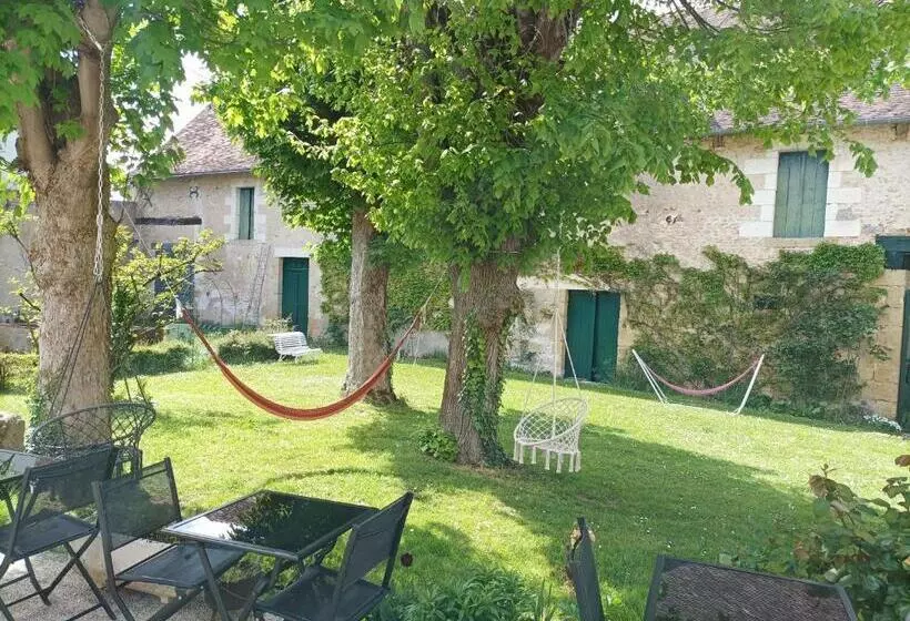 Majatalo Le Relais Des Roses  Chambres D Hôtes