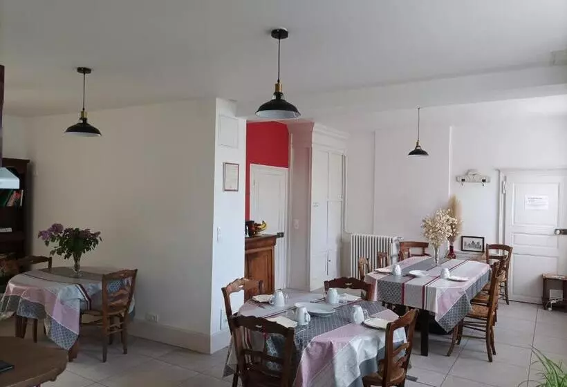 Majatalo Le Relais Des Roses  Chambres D Hôtes