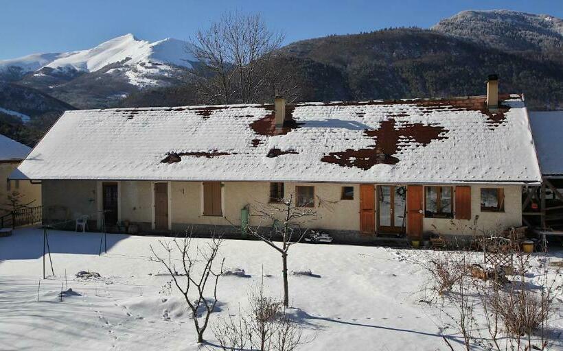 민박 Chambres Et Table D Hôte Le Petit Radis