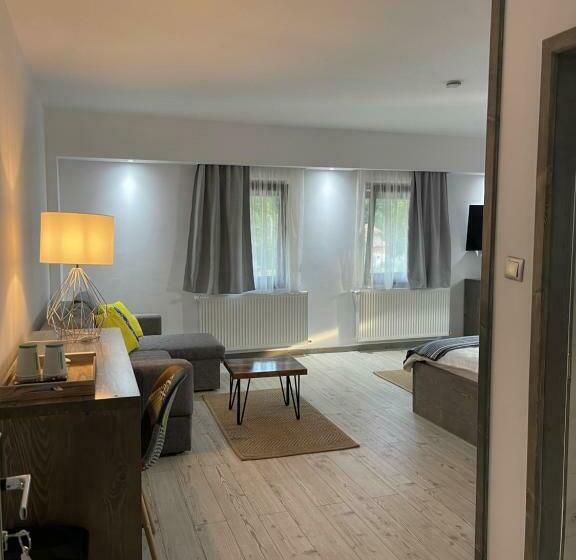 پانسیون Montana 219