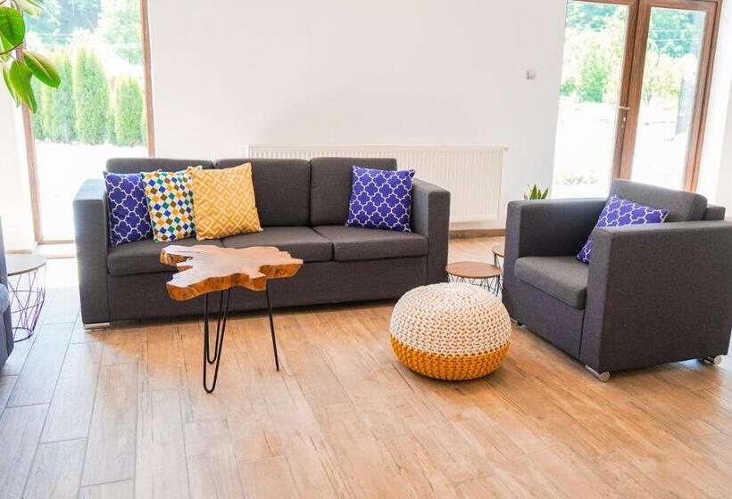 پانسیون Montana 219