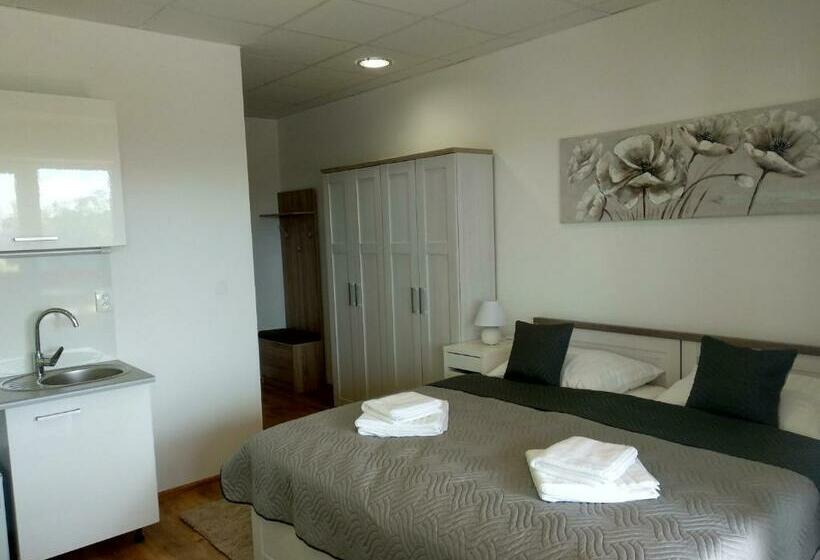 Majatalo Penzion Wellness Chechluvka