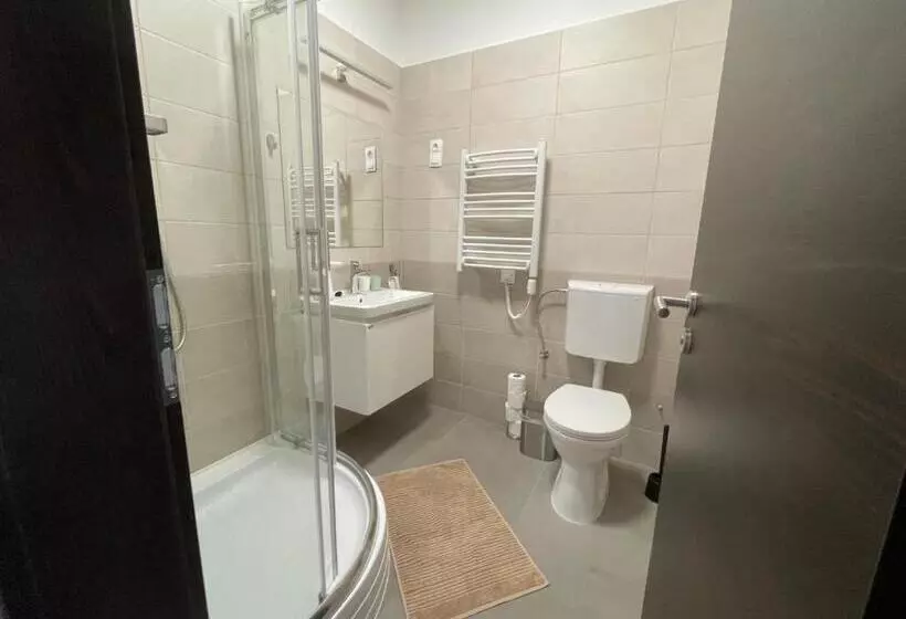 ペンション Várlak Vendégház