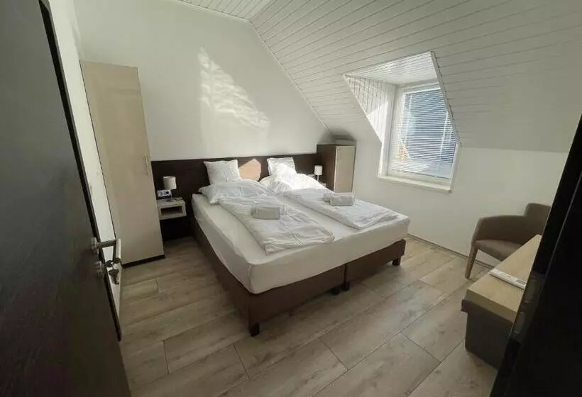 ペンション Várlak Vendégház