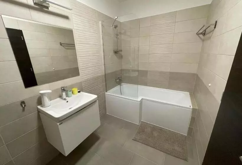 ペンション Várlak Vendégház