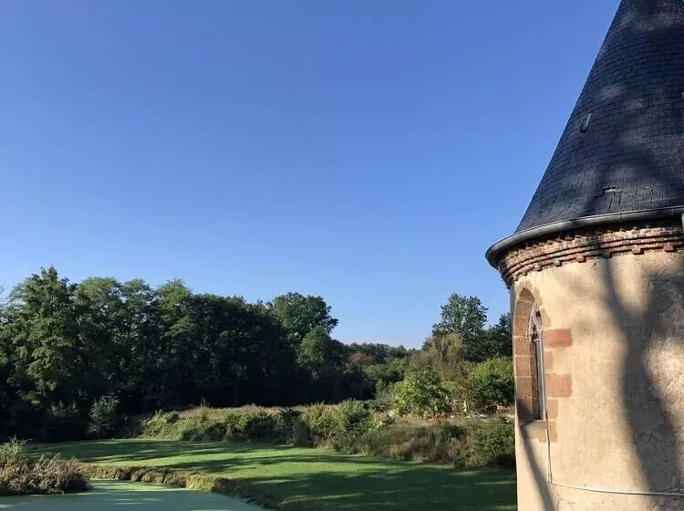 Aamiaismajoitus (B&B) Château Origny De Neuvy