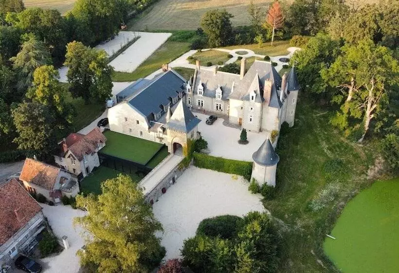Aamiaismajoitus (B&B) Château Origny De Neuvy