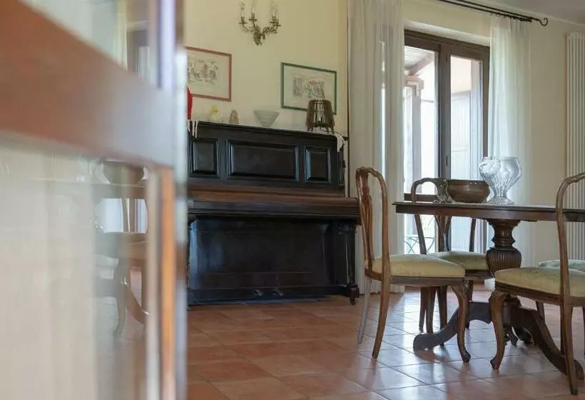 ベッドアンドブレックファースト La Quercia Di Massena