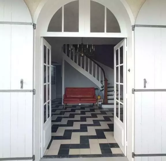 Aamiaismajoitus (B&B) R & R Bergerac