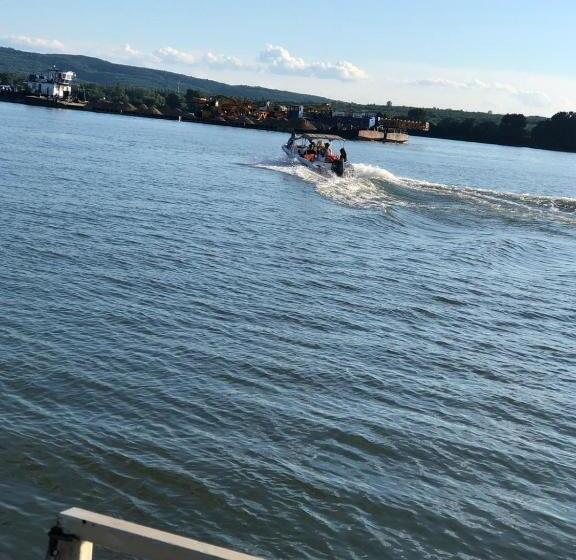 Elgringo Clisura Dunarii