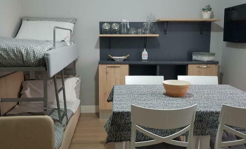 ペンション Porta D Alpi