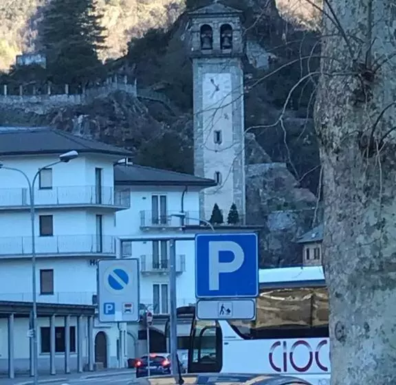 Aamiaismajoitus (B&B) Bb Chiavenna Centro Storico