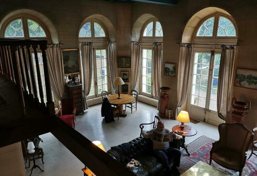 ベッドアンドブレックファースト Château De Chasseneuil Sur Bonnieure