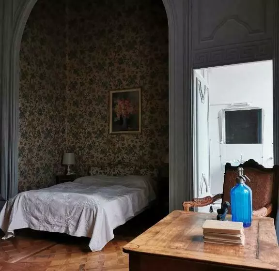 ベッドアンドブレックファースト Château De Chasseneuil Sur Bonnieure