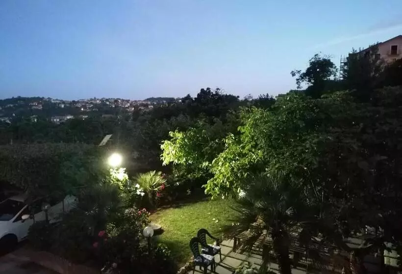 Aamiaismajoitus (B&B) Hedèrarooms