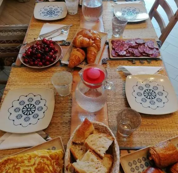 Aamiaismajoitus (B&B) Hedèrarooms