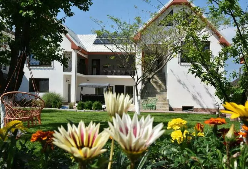 پانسیون Casa Melamy