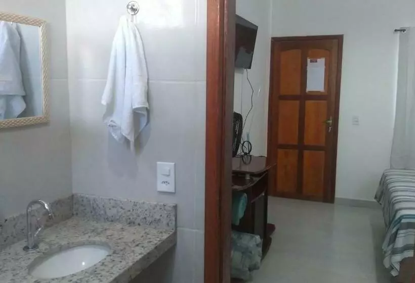 Majatalo Flats 3 Locação Penedo Rj