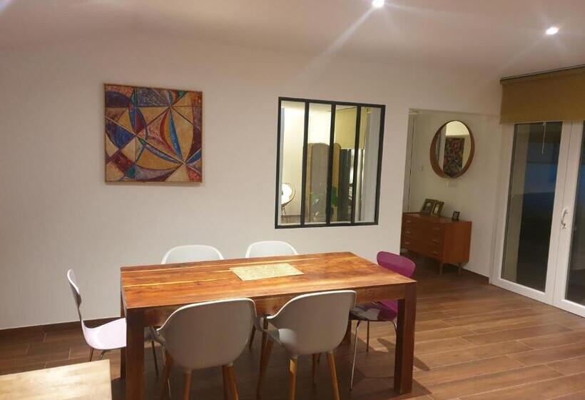 مبيت وإفطار Jas Dou Felibrige