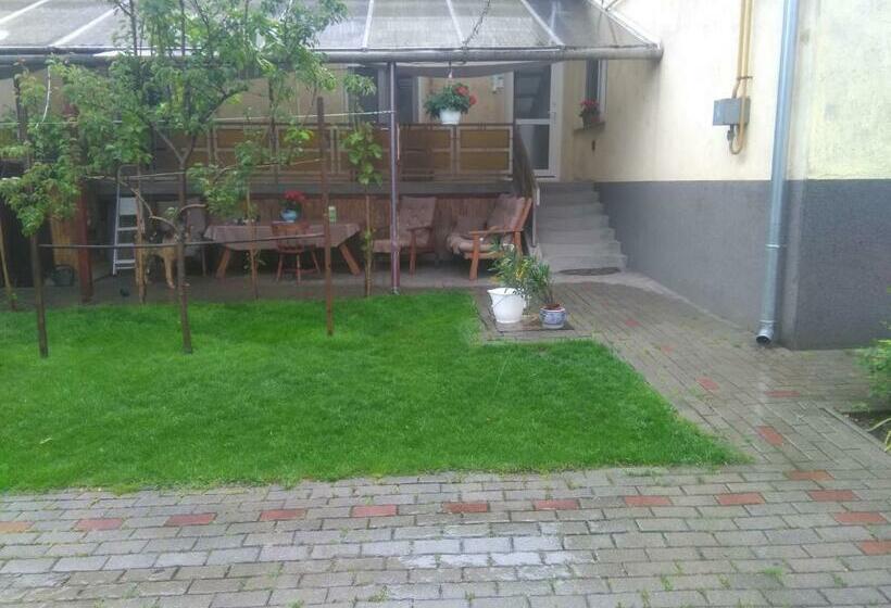 ペンション Muskatliapartman.cs2