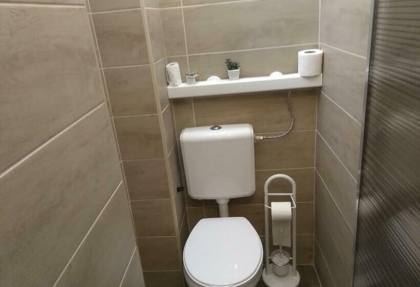 ペンション Muskatliapartman.cs2