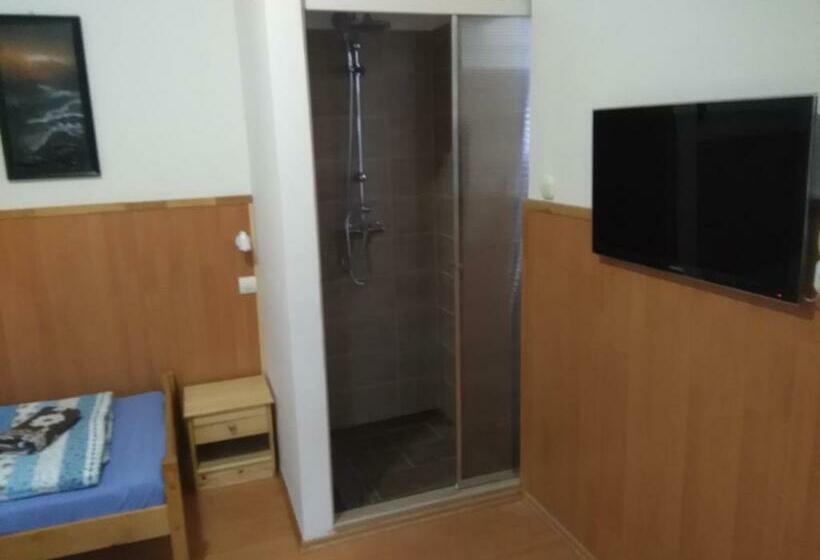 ペンション Muskatliapartman.cs2