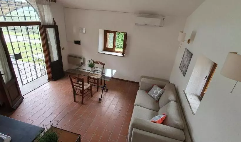 Poloturisticoumbria Rustico Con Piscina Vista Lago