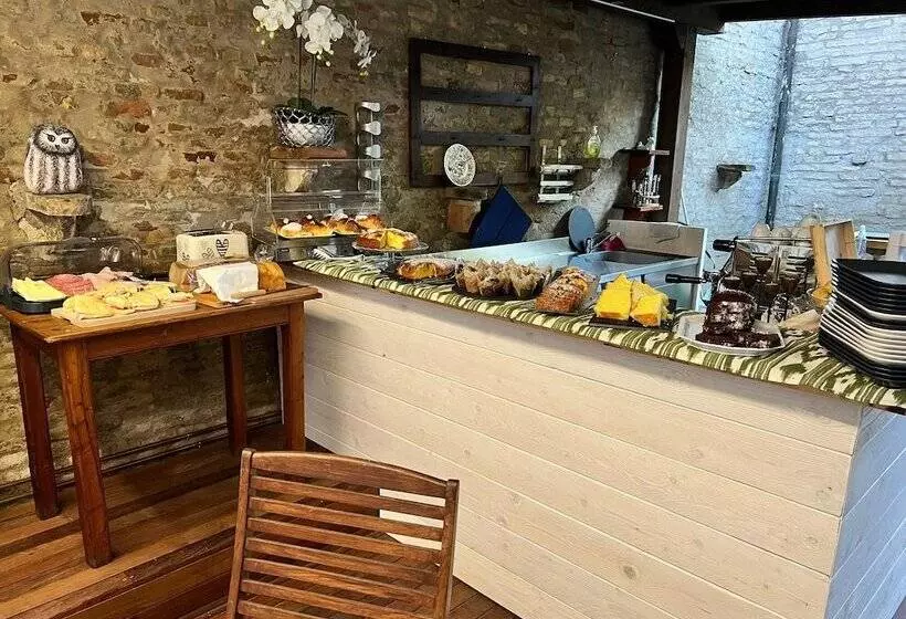 تختخواب و صبحانه A Casa Di Paola Suite