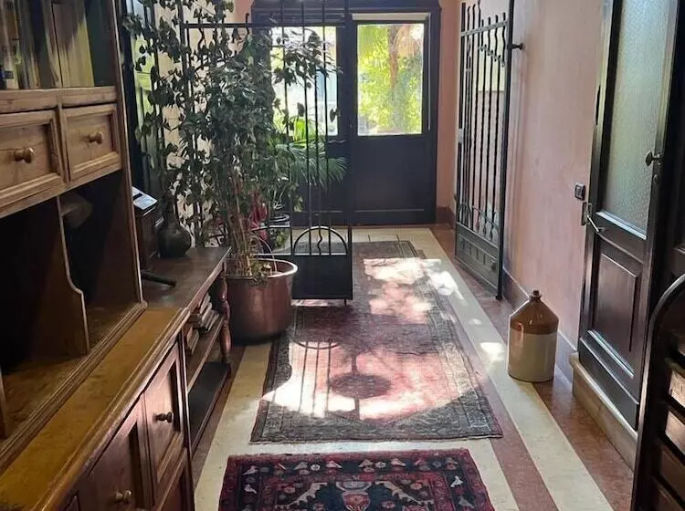 تختخواب و صبحانه A Casa Di Paola Suite