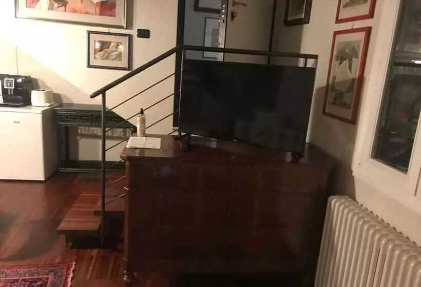 تختخواب و صبحانه A Casa Di Paola Suite