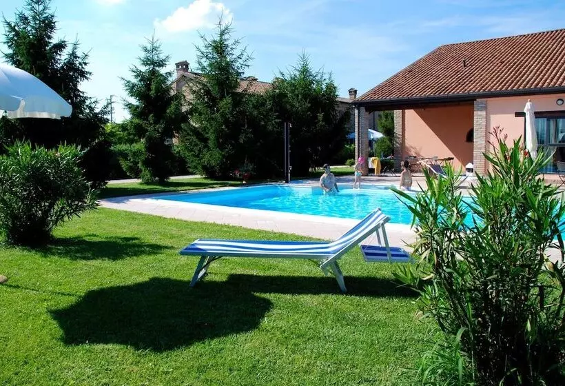 هتل روستایی Agriturismo B&b Corte Dei Gioghi