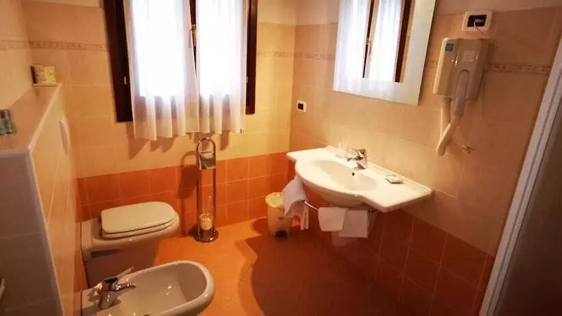 هتل روستایی Agriturismo B&b Corte Dei Gioghi