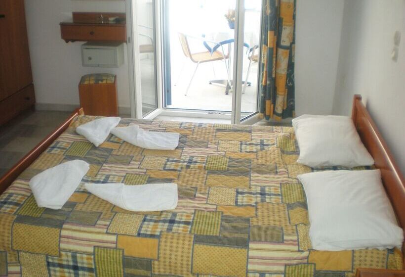 Rea Sun Hotel Studios Apartments