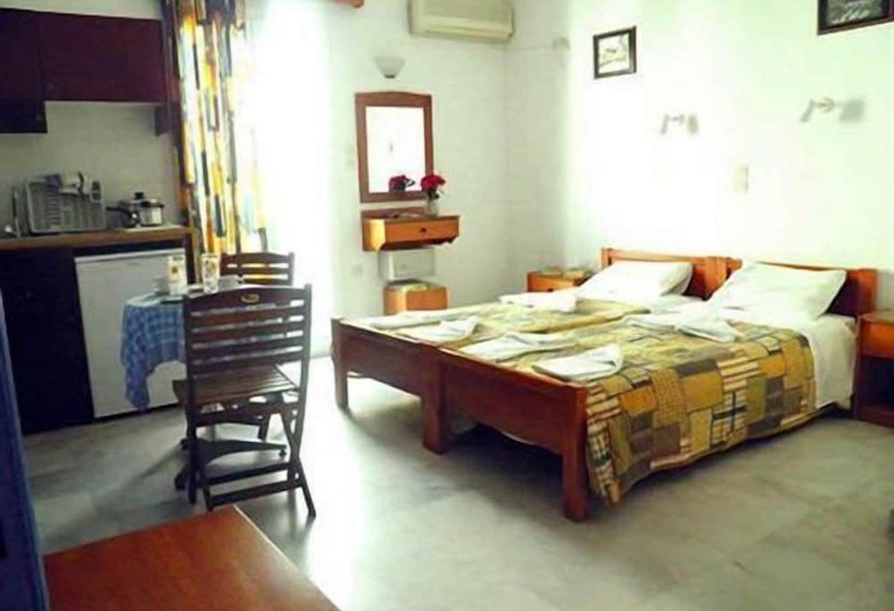 Rea Sun Hotel Studios Apartments