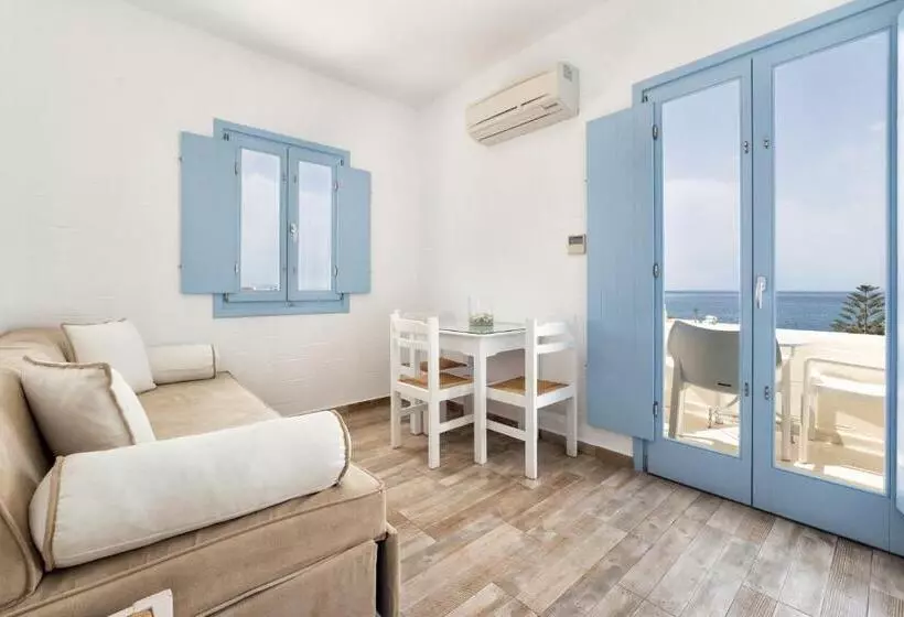 Stratos Apartments & Studios