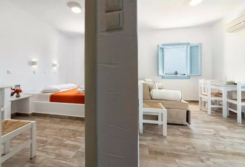 Stratos Apartments & Studios