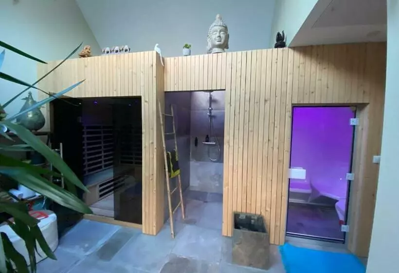 ベッドアンドブレックファースト L’ardoisière, Maison D’hôtes Et D’amis