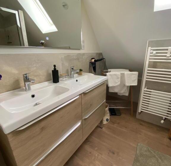 Bed and Breakfast L’ardoisière, Maison D’hôtes Et D’amis